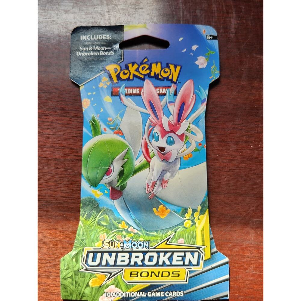 Pokémon SM Unbroken Bonds Hanger Pack 10 Cards Sylveon New